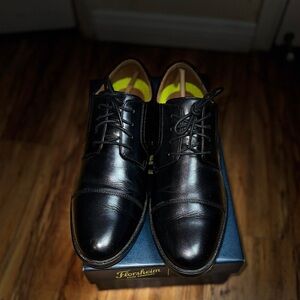 Florsheim Men's Classic Black Oxfords